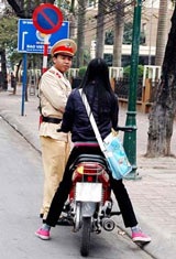 9X phi xe máy kinh hoàng trên đường phố - 1 9X phi xe máy kinh hoàng trên đường phố - 1