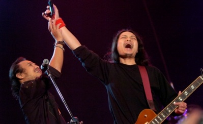 Bức Tường và lời chia tay cuồng nhiệt - 7