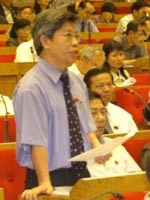 Vấn đề chống nguy cơ tụt hậu vẫn bỏ ngỏ - 1