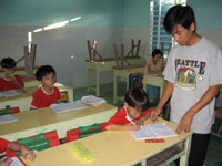 Cậu bé nương nhờ cửa Phật đỗ 2 trường đại học - 1 Cậu bé nương nhờ cửa Phật đỗ 2 trường đại học - 1