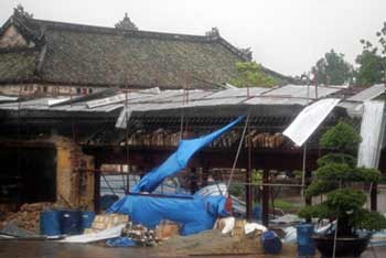 Miền Trung sau cơn bão dữ - 6