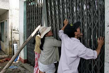 Nam Đông không khóc nổi! - 7 Nam Đông không khóc nổi! - 7