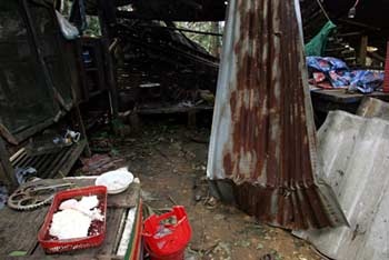 Nam Đông không khóc nổi! - 2 Nam Đông không khóc nổi! - 2