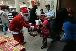 Chùm ảnh: Bình yên Noel Hà Nội - 8