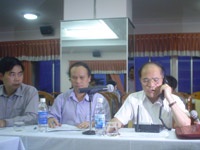 Chạy đua với bão Xangsane - 2