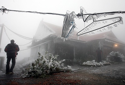 Xem băng tuyết ở Mẫu Sơn - 4 Xem băng tuyết ở Mẫu Sơn - 4