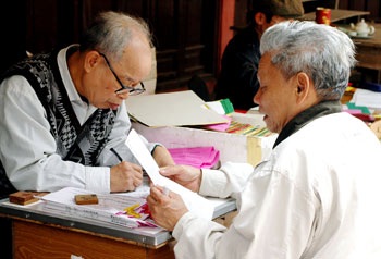 Xem tuổi xông đất, xuất hành đắt khách - 1 Xem tuổi xông đất, xuất hành đắt khách - 1