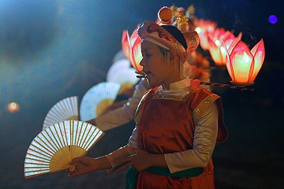 Múa cổ Bài Bông khai hội Yên Tử - 12 Múa cổ Bài Bông khai hội Yên Tử - 12