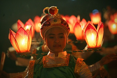 Múa cổ Bài Bông khai hội Yên Tử - 4 Múa cổ Bài Bông khai hội Yên Tử - 4