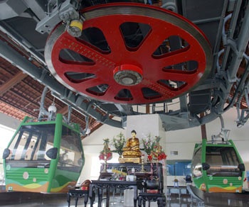 Khánh thành tuyến cáp treo vượt biển dài nhất thế giới - 3 Khánh thành tuyến cáp treo vượt biển dài nhất thế giới - 3