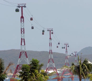 Khánh thành tuyến cáp treo vượt biển dài nhất thế giới - 4 Khánh thành tuyến cáp treo vượt biển dài nhất thế giới - 4