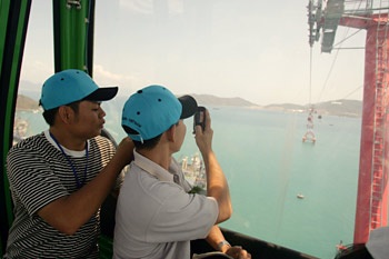 Khánh thành tuyến cáp treo vượt biển dài nhất thế giới - 8 Khánh thành tuyến cáp treo vượt biển dài nhất thế giới - 8