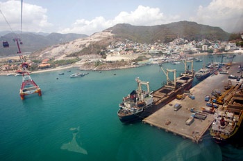 Khánh thành tuyến cáp treo vượt biển dài nhất thế giới - 9 Khánh thành tuyến cáp treo vượt biển dài nhất thế giới - 9