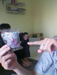 8X làm bạn với “điếu” - 1