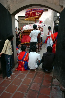 Hình ảnh tục rước lợn làng La Phù - 3 Hình ảnh tục rước lợn làng La Phù - 3