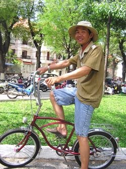 Chủ nhật của những người chơi xe cổ Sài Gòn  - 1