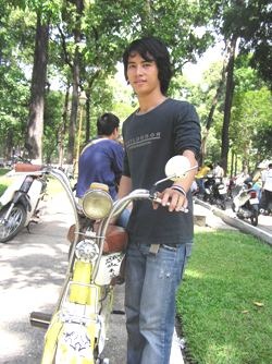 Chủ nhật của những người chơi xe cổ Sài Gòn  - 2