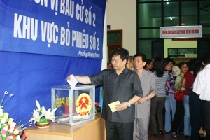 Cử tri cả nước nô nức đi bầu Quốc hội - 14 Cử tri cả nước nô nức đi bầu Quốc hội - 14