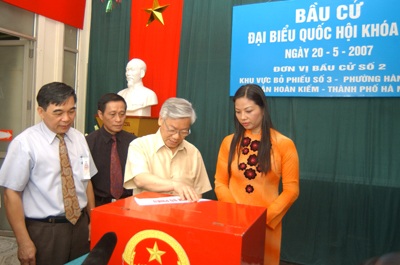 Chùm ảnh: Ngày bầu cử hân hoan - 2