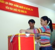 Cử tri cả nước nô nức đi bầu Quốc hội - 15 Cử tri cả nước nô nức đi bầu Quốc hội - 15