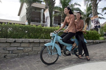 Diễu hành xe cổ và hành trình di sản - 5