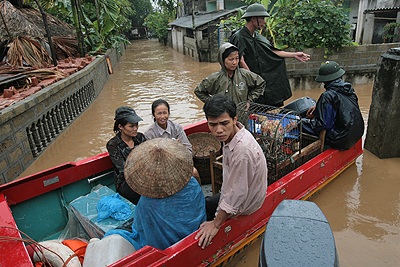 “Trận lũ này còn khủng khiếp hơn lũ lịch sử năm 1968” - 4 “Trận lũ này còn khủng khiếp hơn lũ lịch sử năm 1968” - 4