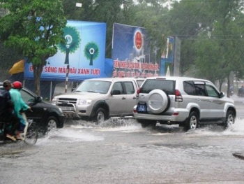 Hà Tĩnh - Quảng Bình: 8 người chết vì bão số 7 - 2