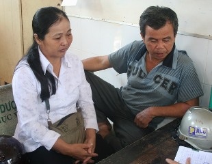 Khởi tố, bắt tạm giam “bà mẹ nhẫn tâm” - 3 Khởi tố, bắt tạm giam “bà mẹ nhẫn tâm” - 3