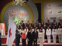 Vinh danh những người làm việc thiện - 1 Vinh danh những người làm việc thiện - 1