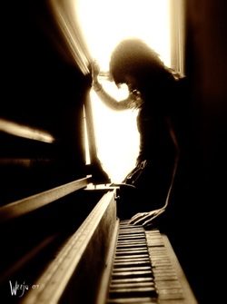 Bi kịch trong những ngôi nhà lạc lõng - 1 Bi kịch trong những ngôi nhà lạc lõng - 1