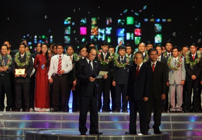 Mạng thông tin du lịch giải trí giành giải nhất NTĐV 2008 - 3 Mạng thông tin du lịch giải trí giành giải nhất NTĐV 2008 - 3