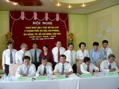 Hội nghị giao ban 5 Sở GD-ĐT “đầu tàu” - 1 Hội nghị giao ban 5 Sở GD-ĐT “đầu tàu” - 1