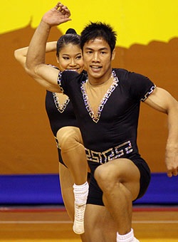 Aerobic Việt Nam đoạt HCV trong nước mắt - 3 Aerobic Việt Nam đoạt HCV trong nước mắt - 3