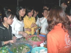 “Tết Tây” của sinh viên - 4