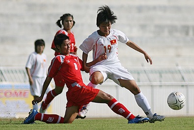 Wushu lập “đại công”, bóng đá nữ ngược dòng vào chung kết - 1 Wushu lập “đại công”, bóng đá nữ ngược dòng vào chung kết - 1
