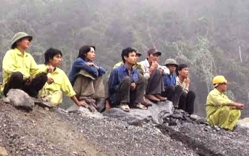 Bàng hoàng thủy điện Bản Vẽ - 1