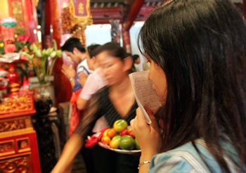 Khẩn cầu tâm linh trước giờ “vượt vũ môn” - 5