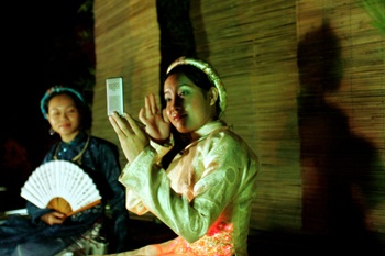 Đời mỹ nữ trong “Đêm Hoàng cung” - 2