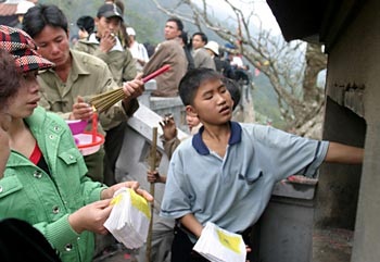 Chùm ảnh: Yên Tử ngày khai hội - 8