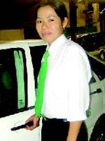 Những cô gái không đeo... nữ trang - 2