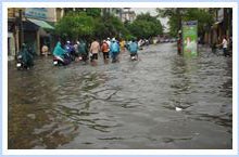 Mưa lớn, Hà Nội lại chìm trong nước - 4