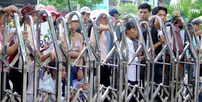 Đề Văn dài, đề Sinh hay! - 2