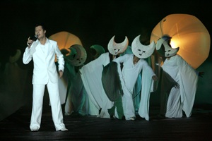 Sắc trắng trong đêm trăng - 6