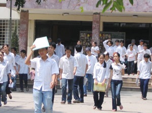 Căng thẳng thi tuyển lớp 10 - 2