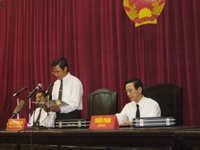 Hủy án sơ thẩm, dân Hải Phòng ăn mừng - 1 Hủy án sơ thẩm, dân Hải Phòng ăn mừng - 1