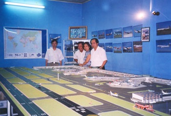 Tỷ phú của những cánh bay - 2 Tỷ phú của những cánh bay - 2