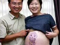 Vẽ tranh lên... bụng bà bầu - 3 Vẽ tranh lên... bụng bà bầu - 3