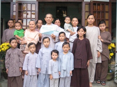 Lá thư cảm ơn của sư cô Minh Tịnh - 1