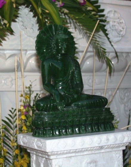 Chen vai đi xem tượng Phật ngọc - 7