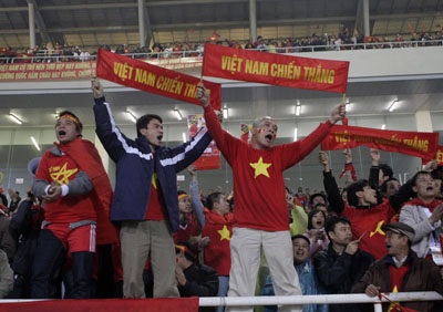 Phút ăn mừng chiến thắng của “tân vương” Việt Nam - 19 Phút ăn mừng chiến thắng của “tân vương” Việt Nam - 19